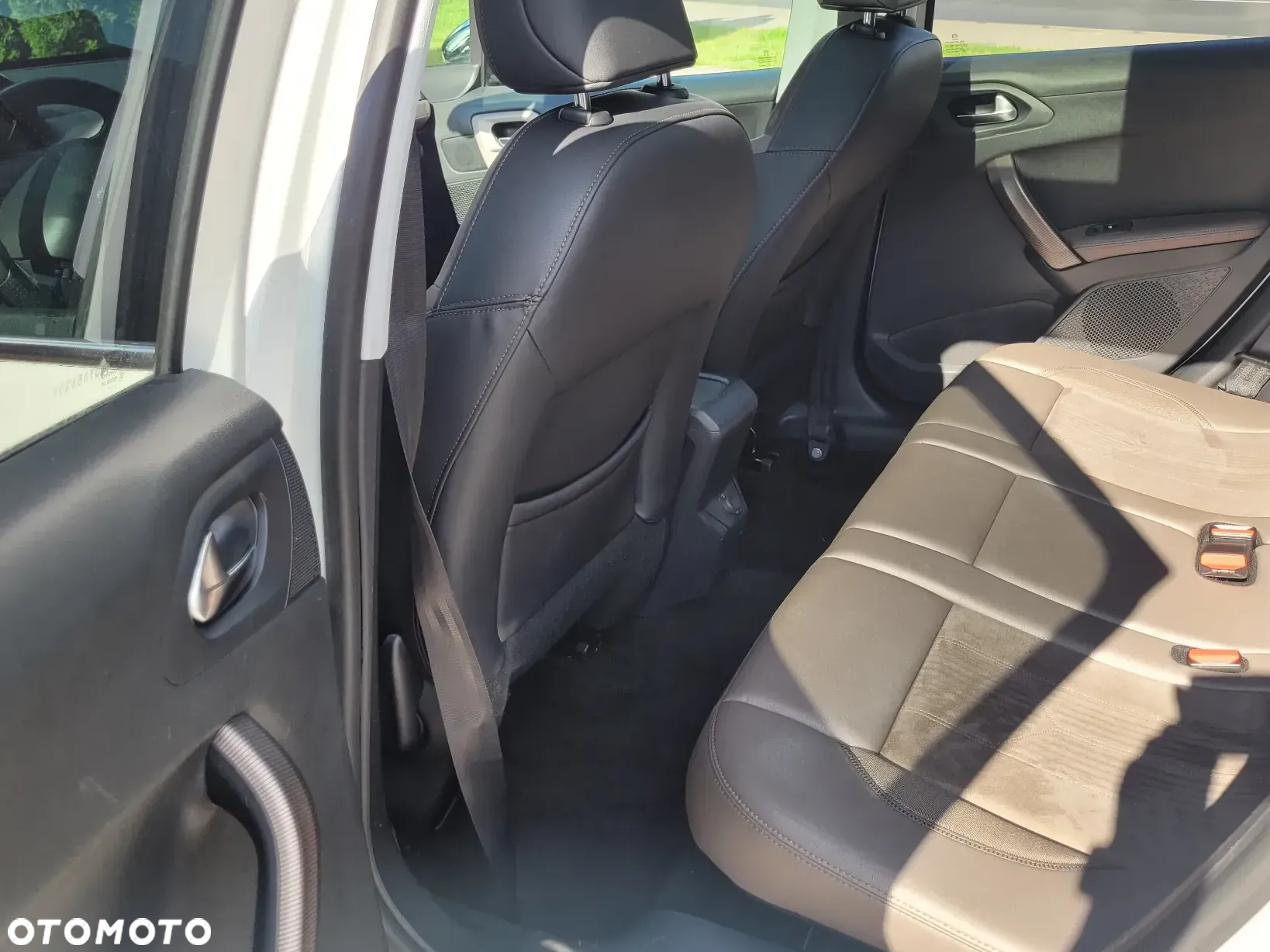 Peugeot 2008 - 13