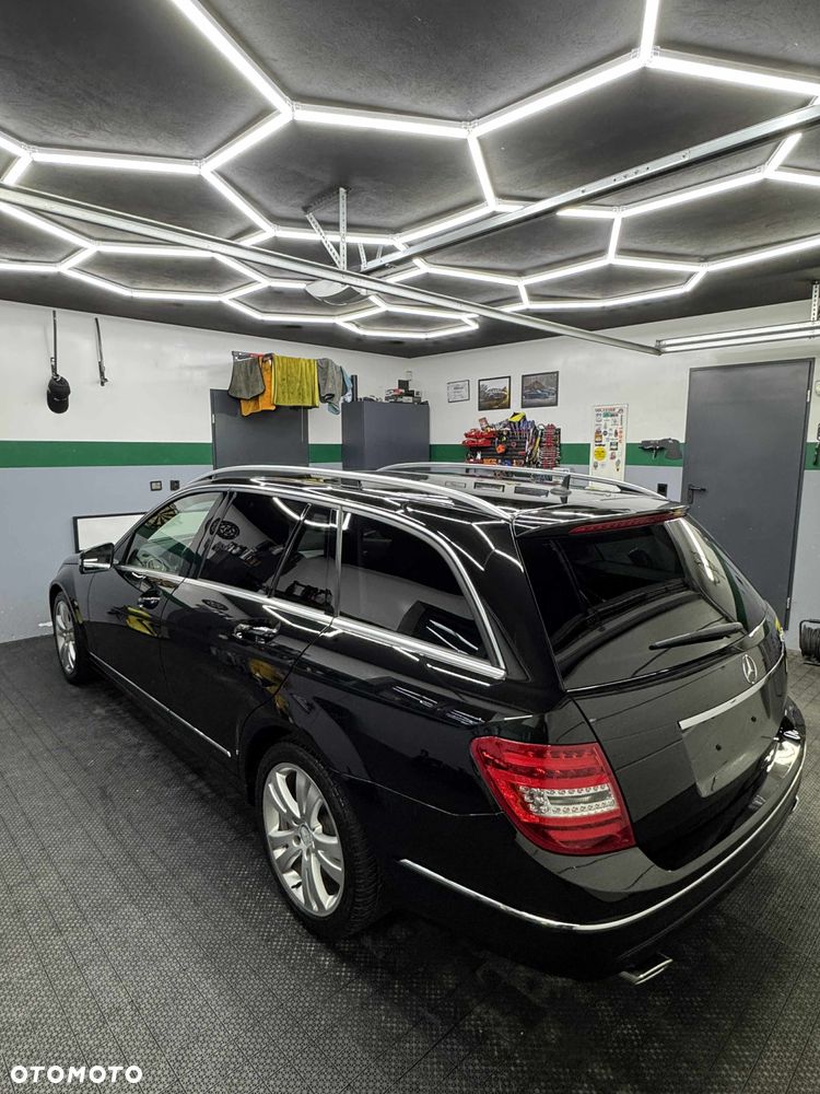 Mercedes-Benz Klasa C 300 CDI DPF 4Matic (BlueEFFICIENCY) 7G-TRONIC Avantgarde - 8