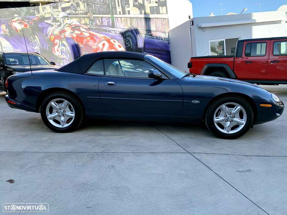 Jaguar XK XK8 4.0 Convertible Classic - 2