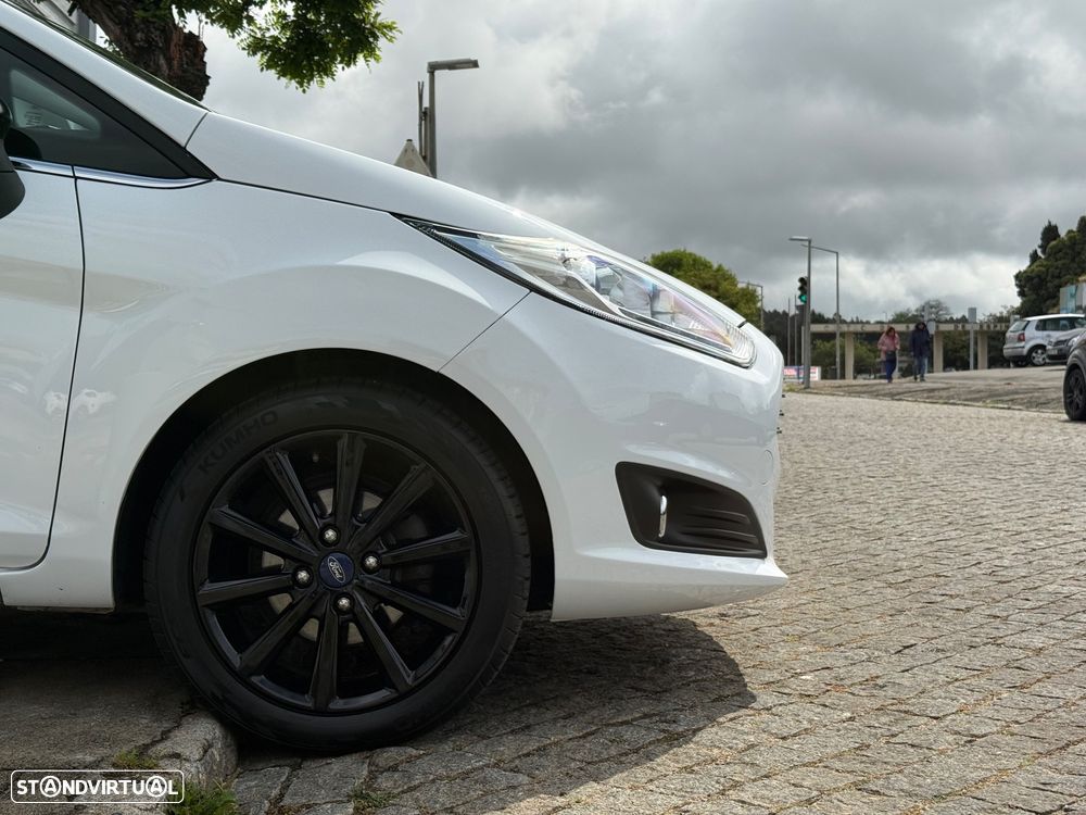 Ford Fiesta - 11