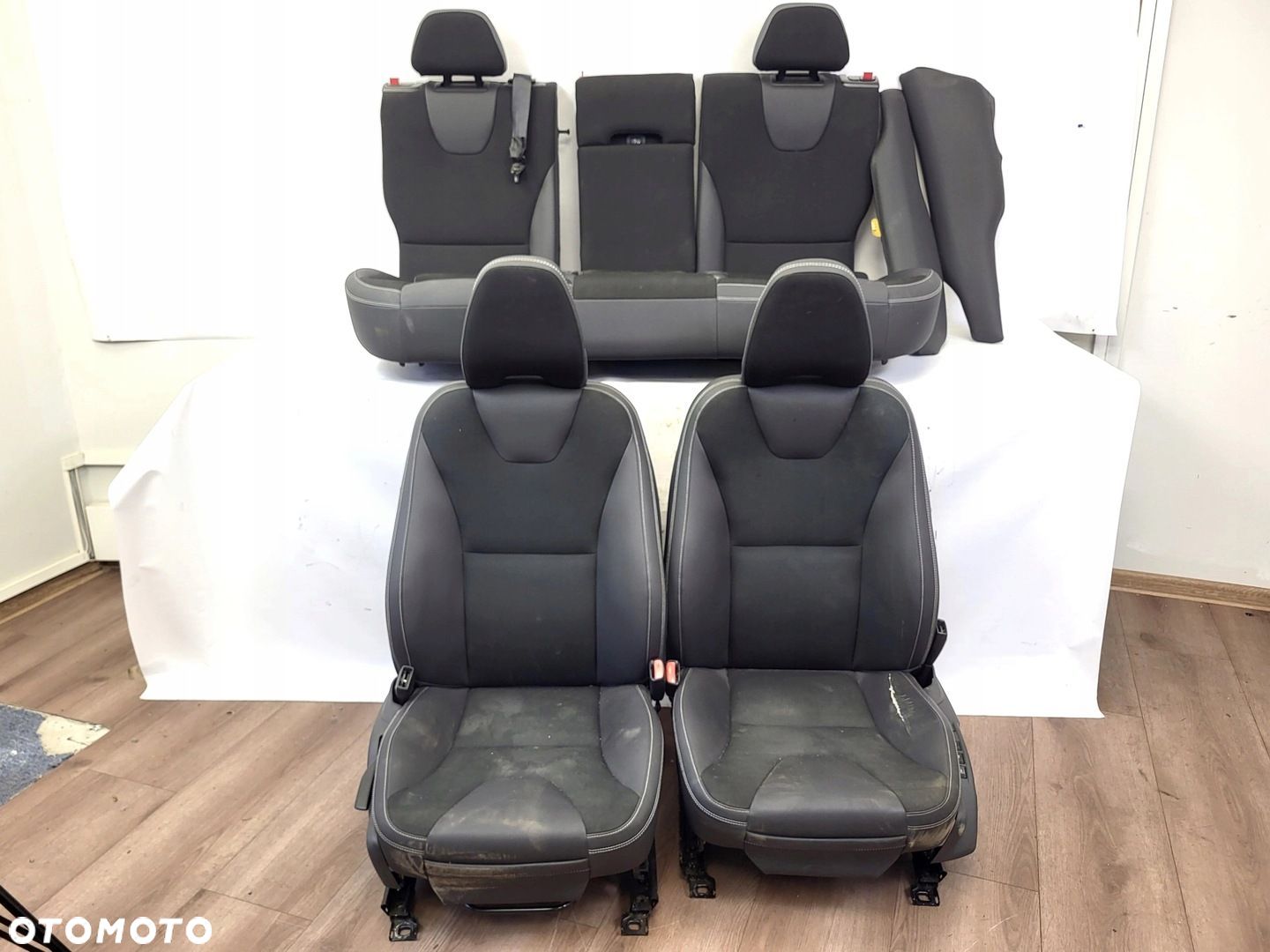 Fotele kanapa Volvo XC60 2.0 D3 2010r. - 1