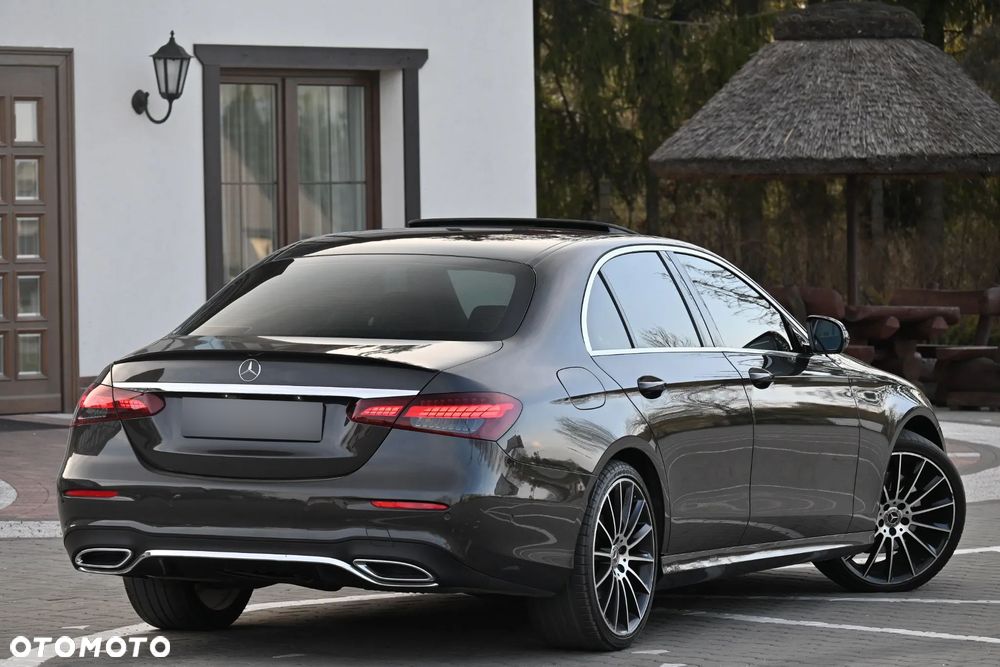 Mercedes-Benz Klasa E 220 d 9G-TRONIC AMG Line - 21