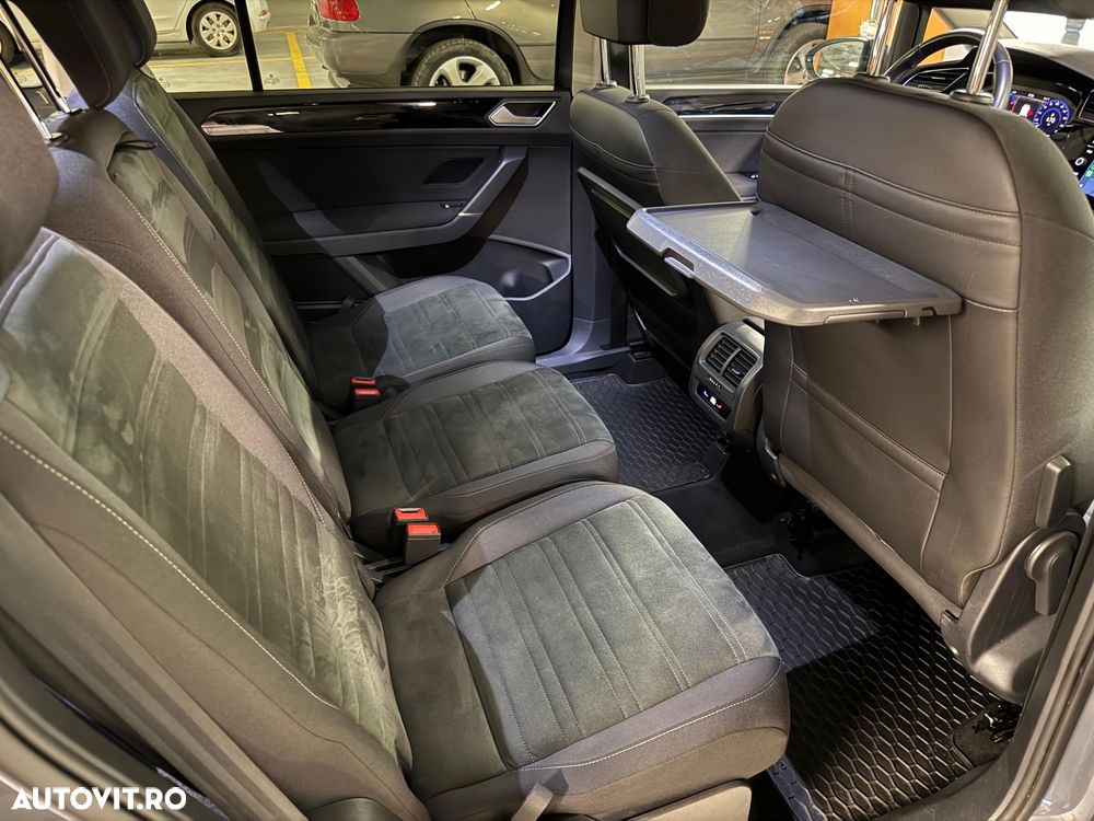 Volkswagen Touran 1.5 TSI DSG Highline - 11