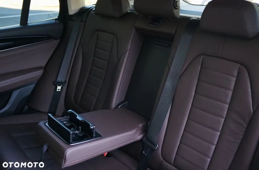 BMW X3 xDrive20i mHEV - 15