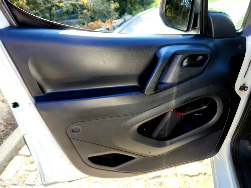 Citroën Berlingo 1.6 HDI 3 lug A/C - 13