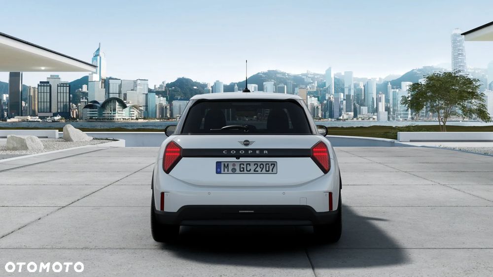 MINI Cooper C Blackyard - 6