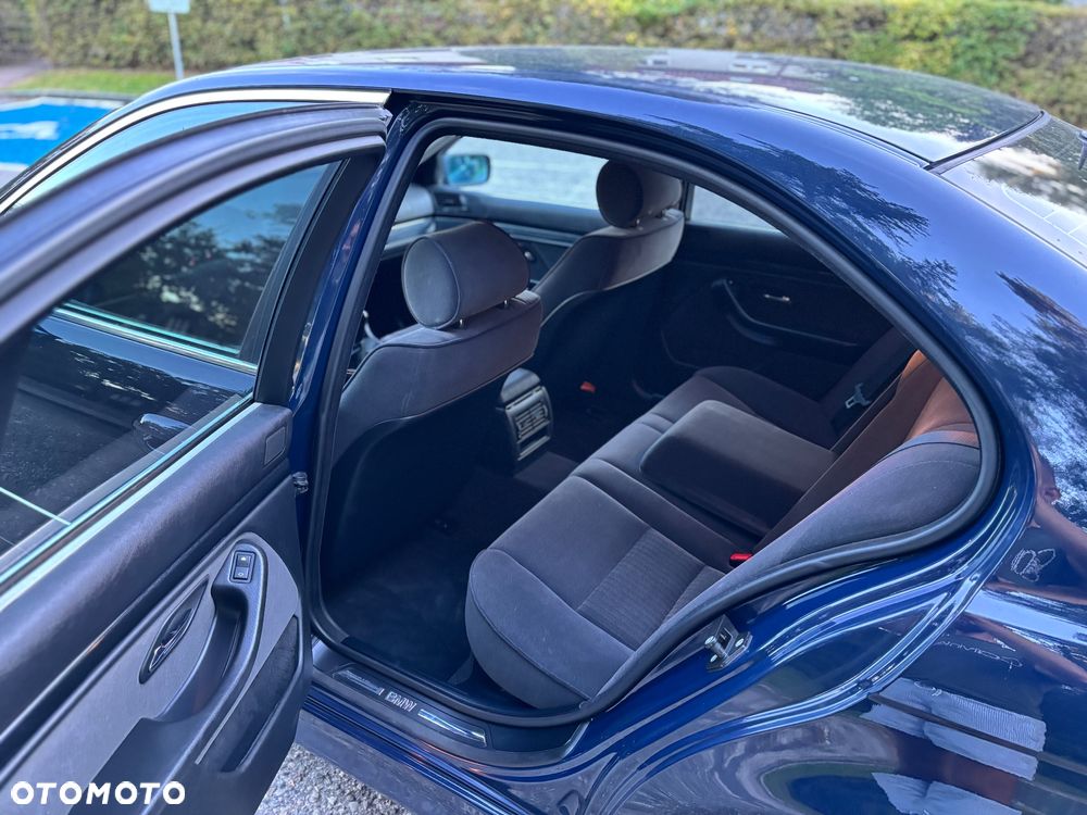 BMW Seria 5 - 8