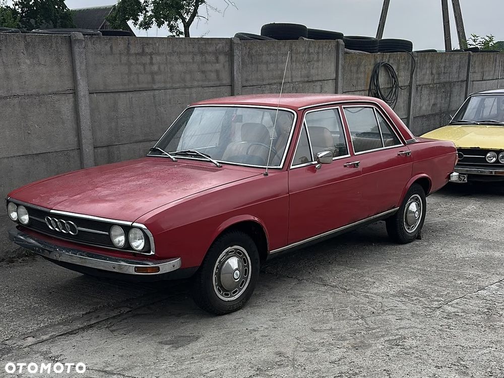Audi 100 - 1