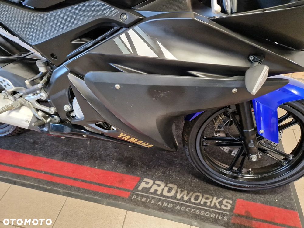 Yamaha YZF - 24