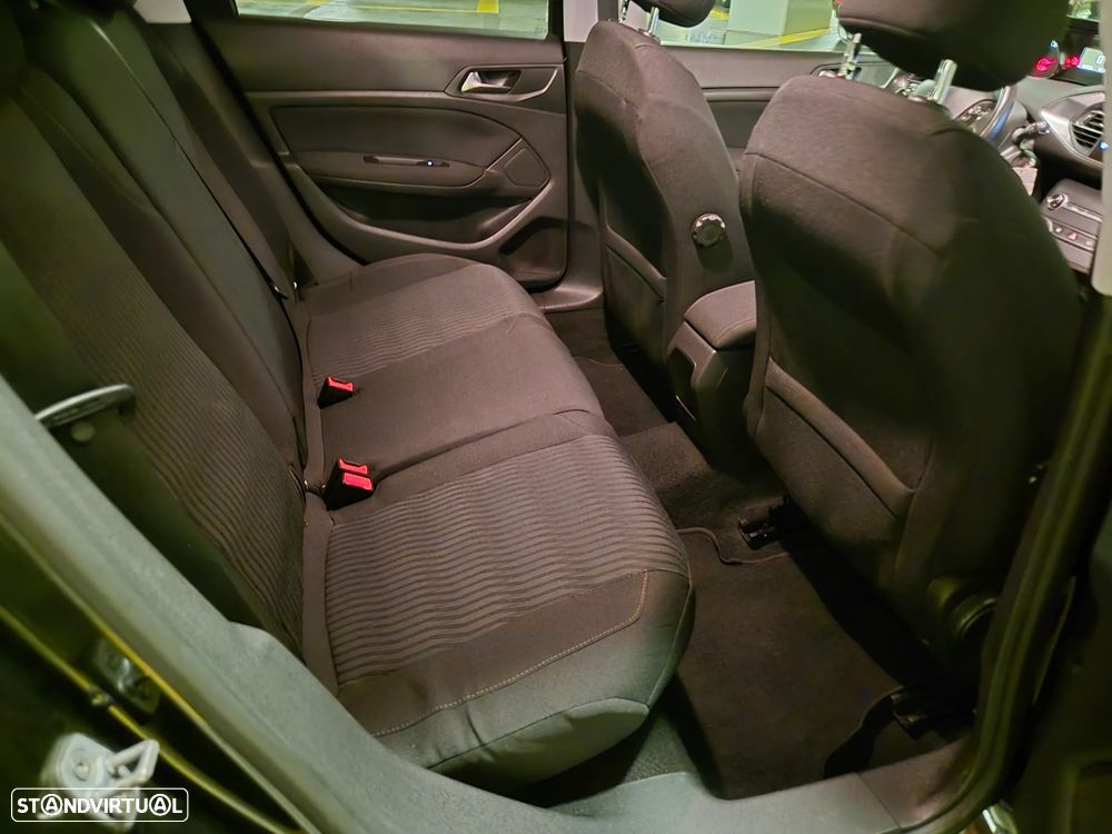 Peugeot 308 SW 1.6 BlueHDi Style - 35