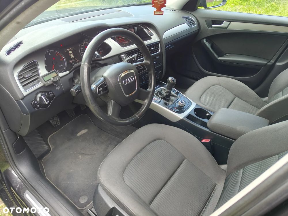 Audi A4 Avant 2.0 TDI DPF Ambition - 11
