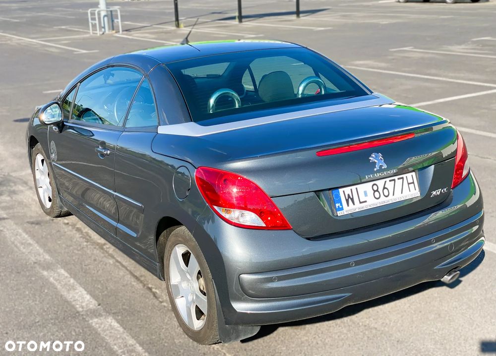 Peugeot 207 CC - 11