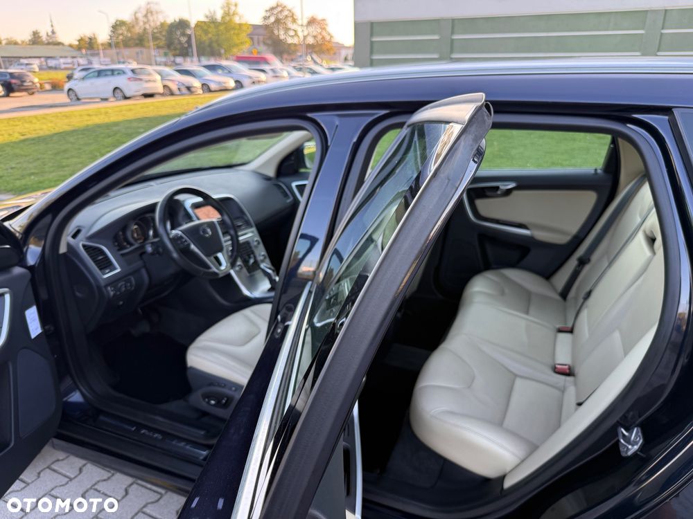 Volvo XC 60 D4 Geartronic Summum - 20