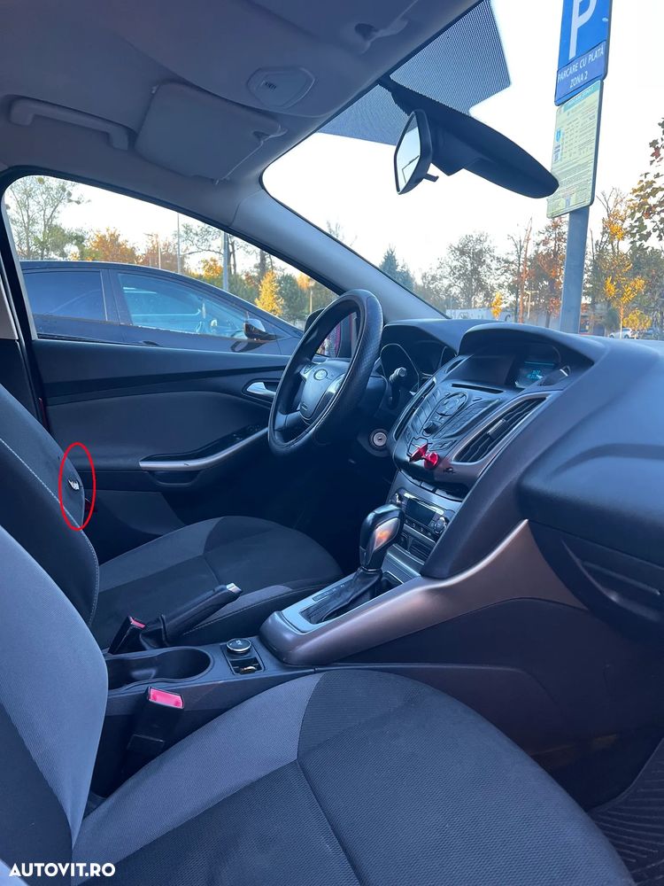 Ford Focus 1.6 Ti-VCT Powershift Titanium - 4