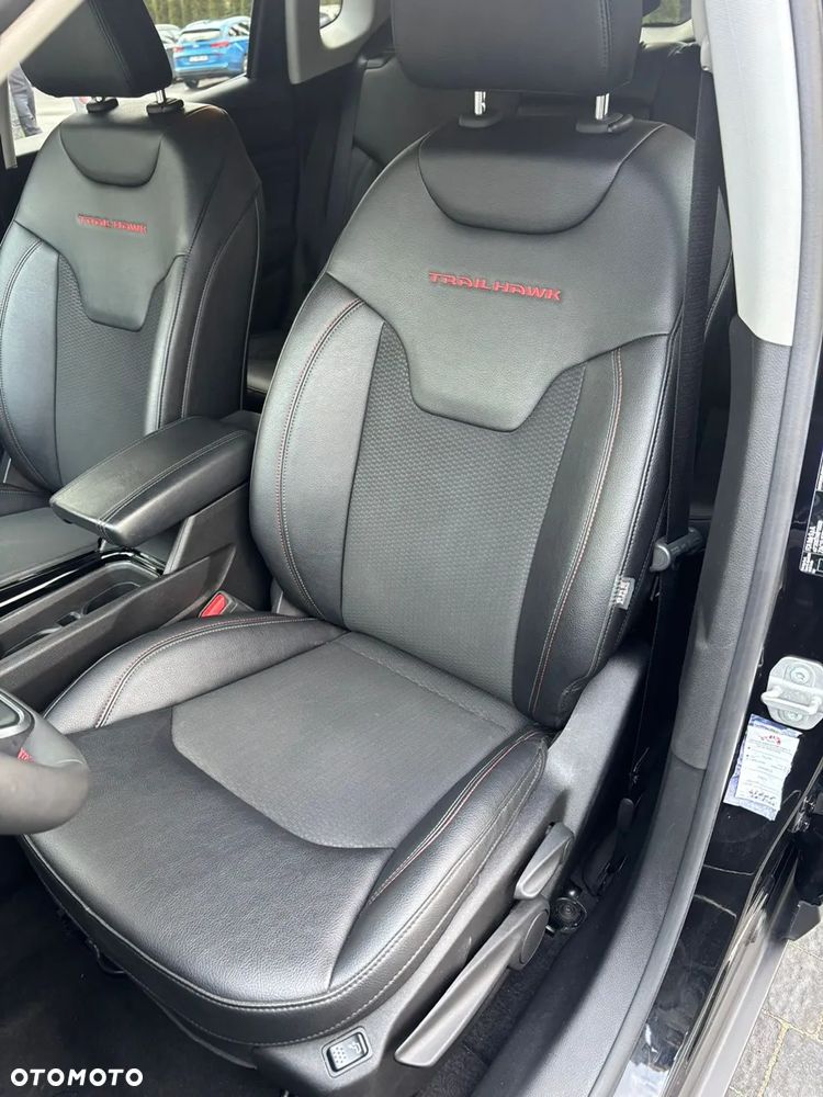 Jeep Compass 1.3 T4 4xe Automatik Trailhawk - 12