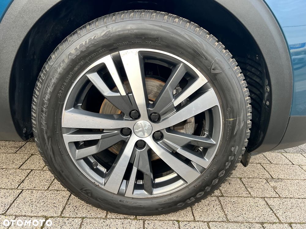 Peugeot 3008 1.2 PureTech Allure Pack S&S EAT8 - 23