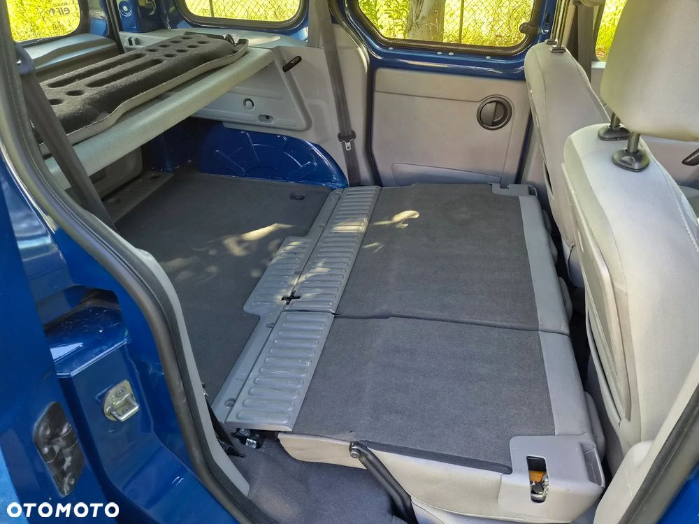 Renault Kangoo 1.6 8V Helios - 19
