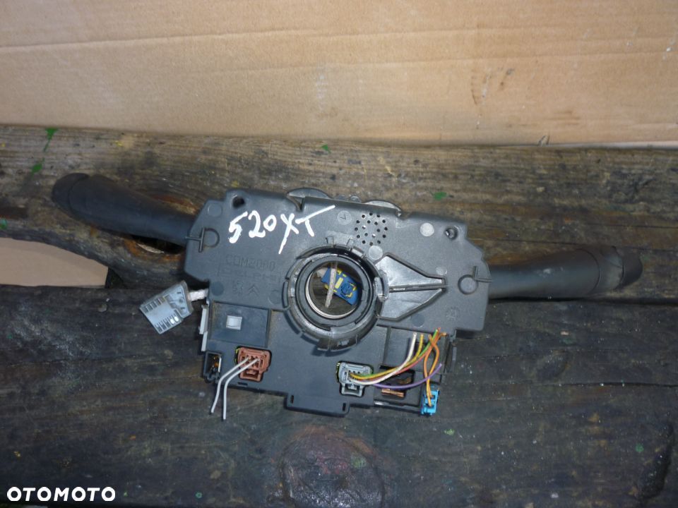 Przełącznik Zapłonu Świateł Peugeot 307 96477520XT - 2