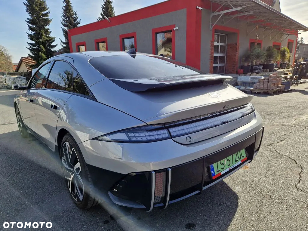 Hyundai IONIQ 6 - 11
