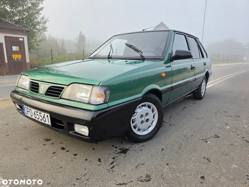 Polonez Caro