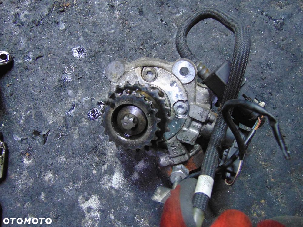 Pompa wtryskowa BMW E90 E60 N47D20C cena sztuka 0445010517 - 9