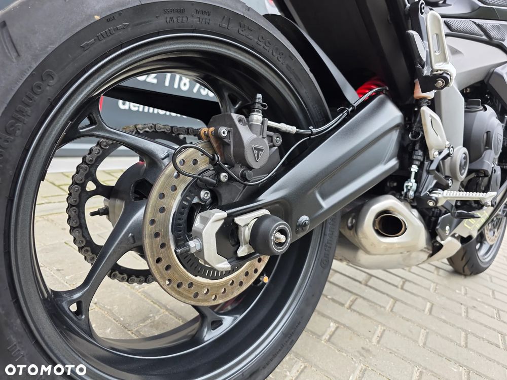 Triumph Daytona - 22