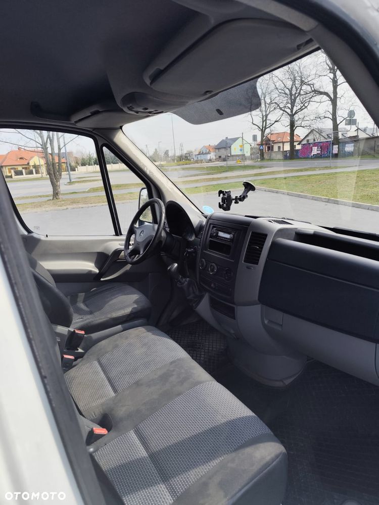 Mercedes-Benz Sprinter - 8