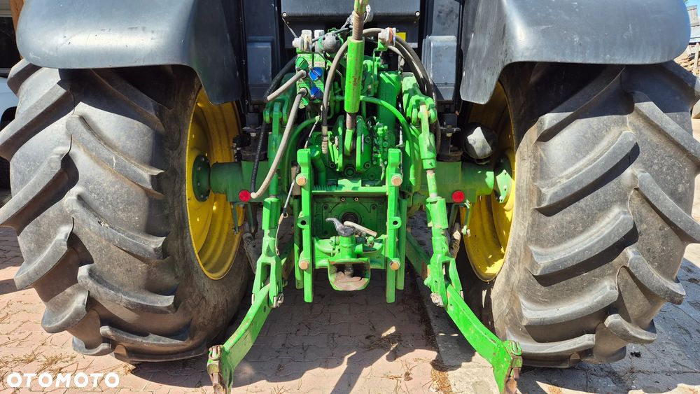 John Deere 6115M - 5