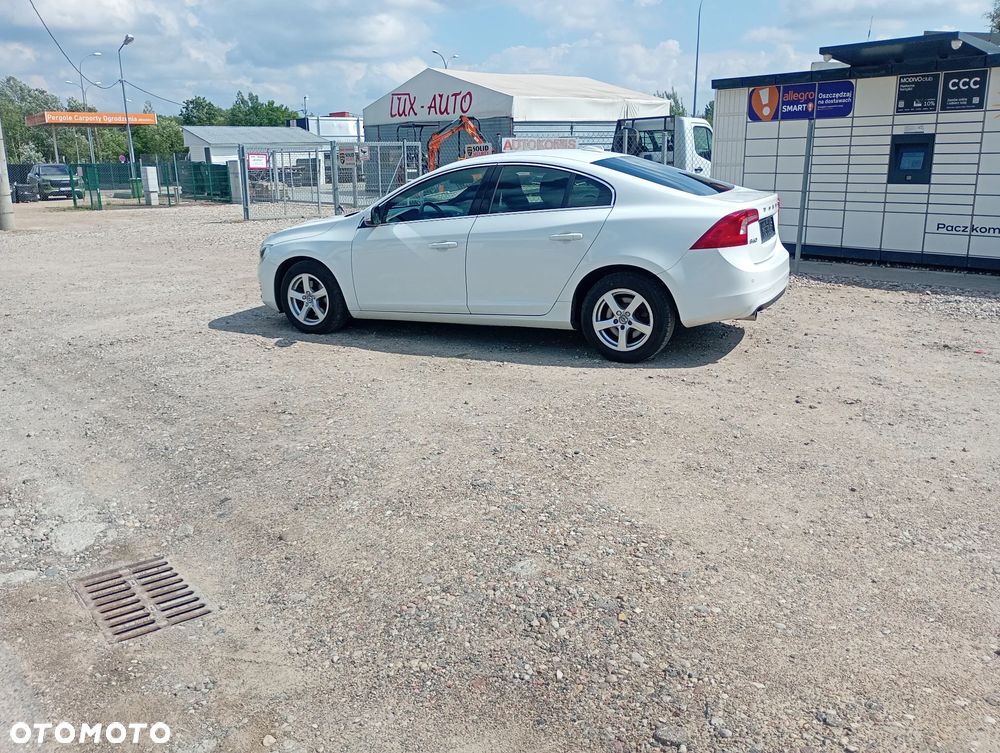 Volvo S60 D3 Geartronic Momentum - 5