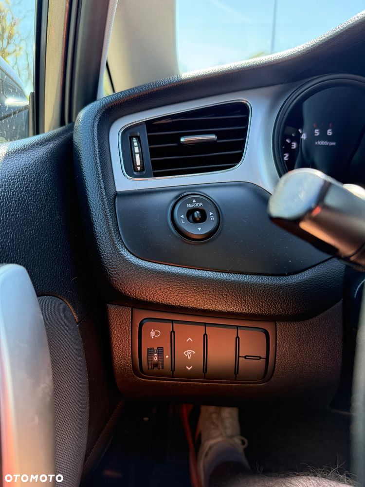 Kia Ceed 1.6 CRDi M - 17