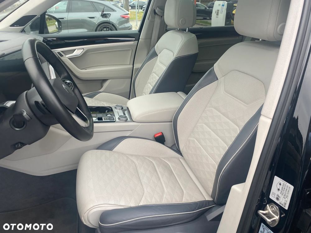 Volkswagen Touareg 3.0 V6 TFSI PHEV 280kW 4Motion Elegance - 11