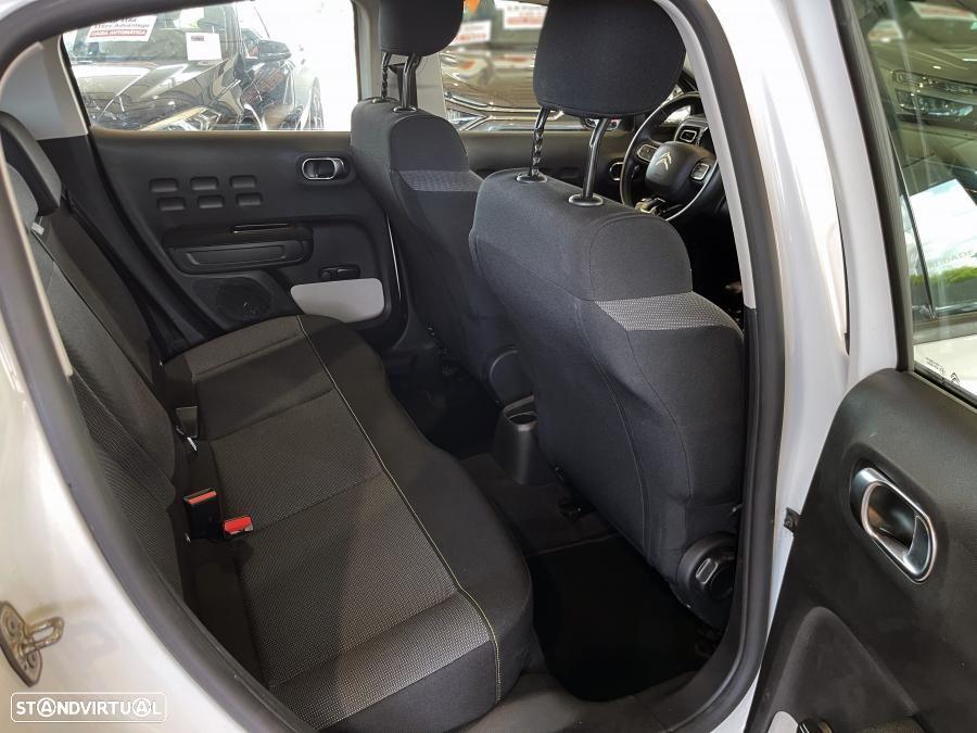Citroën C3 1.2 PureTech Shine - 23