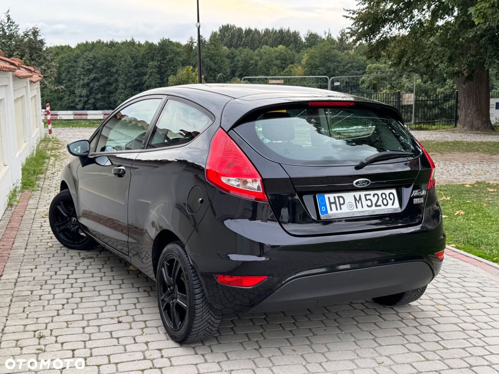 Ford Fiesta - 10