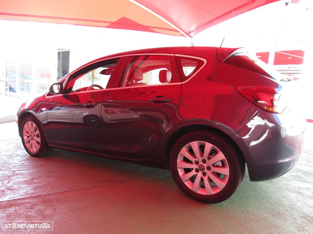 Opel Astra 1.7 CDTI Enjoy - 4