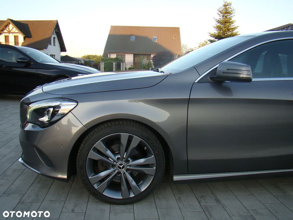 Mercedes-Benz CLA - 4