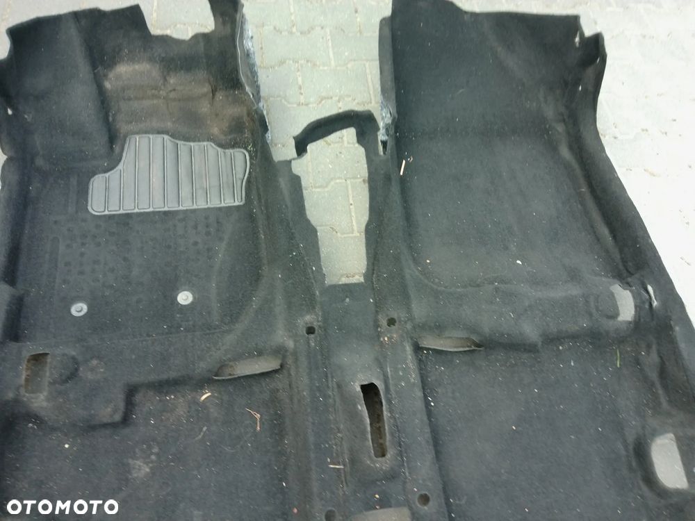 DACIA DUSTER 12-17R WYKLADZINA WNETRZA + BAGAZNIK CZESCI ROZNE PYTAC - 7