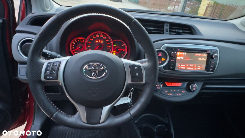 Toyota Yaris 1.33 Active - 9