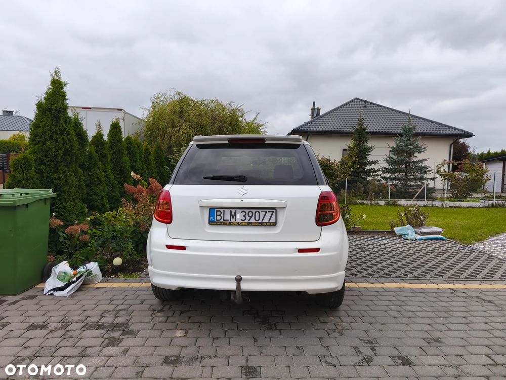 Suzuki SX4 1.6 GS / Premium - 2