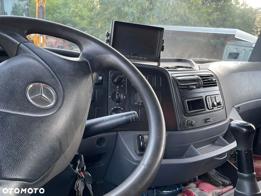 Mercedes-Benz Axor 1833 - 13