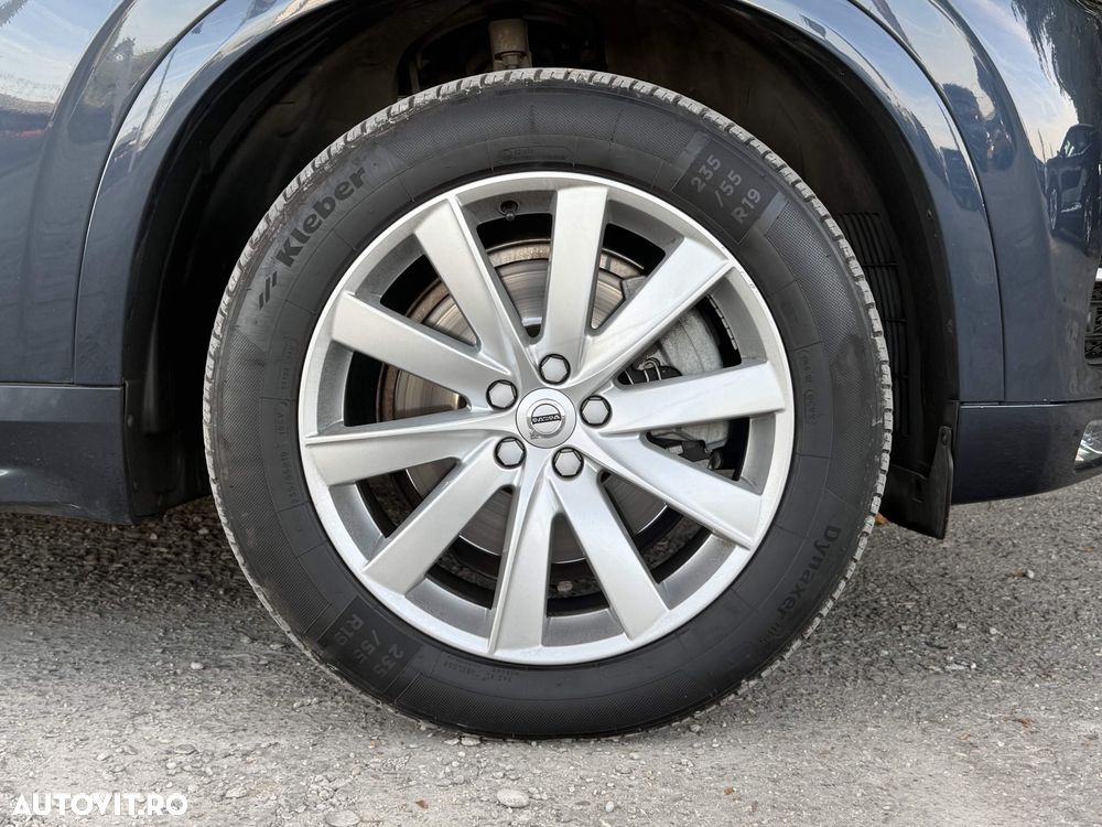 Volvo XC 90 D5 AWD Geartronic Momentum - 34