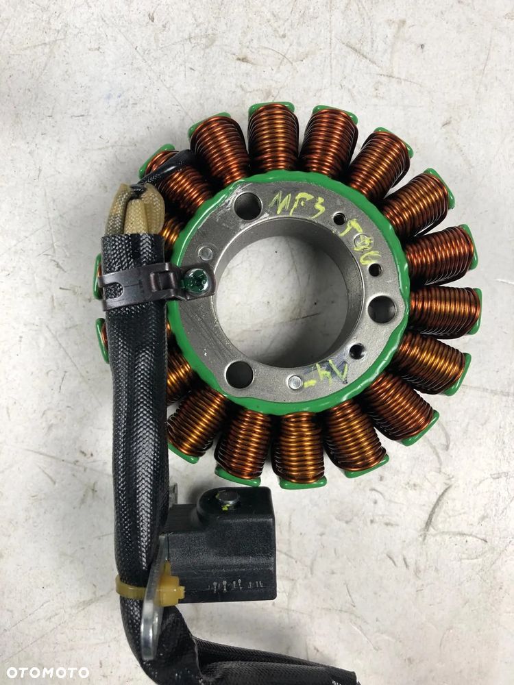 Piaggio MP3 400 530 14- Stojan Stator Iskrownik - 3