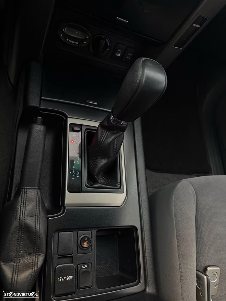 Toyota Land Cruiser Prado - 4