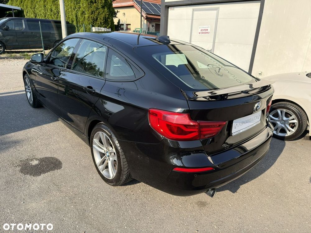 BMW Seria 3 318d MHEV Sport Line - 5