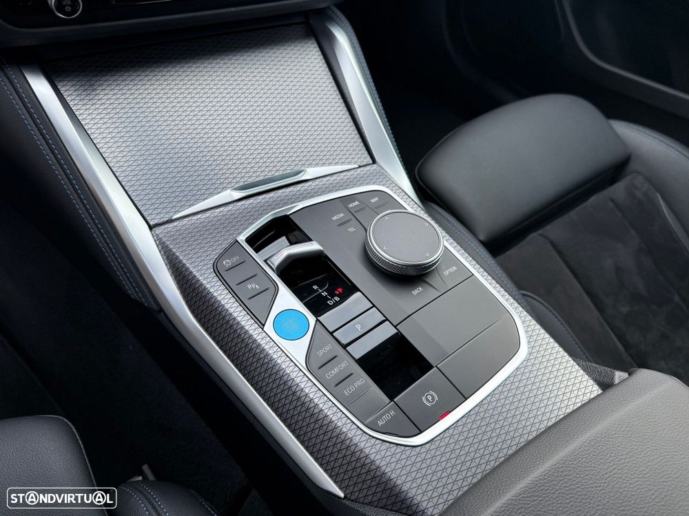BMW i4 eDrive40 Pack Desportivo M - 20