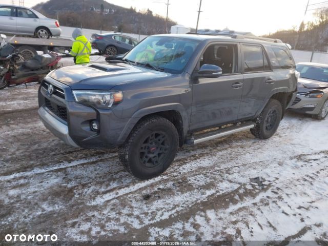 Toyota 4-Runner - 2