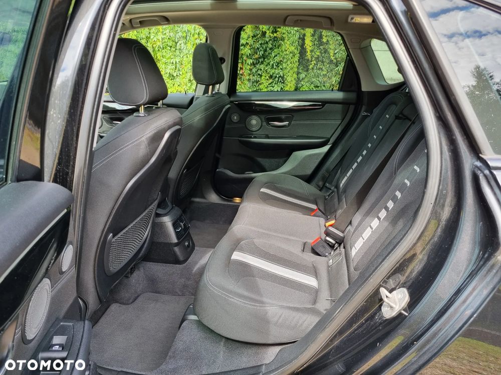 BMW Seria 2 218d Active Tourer Sport Line - 17