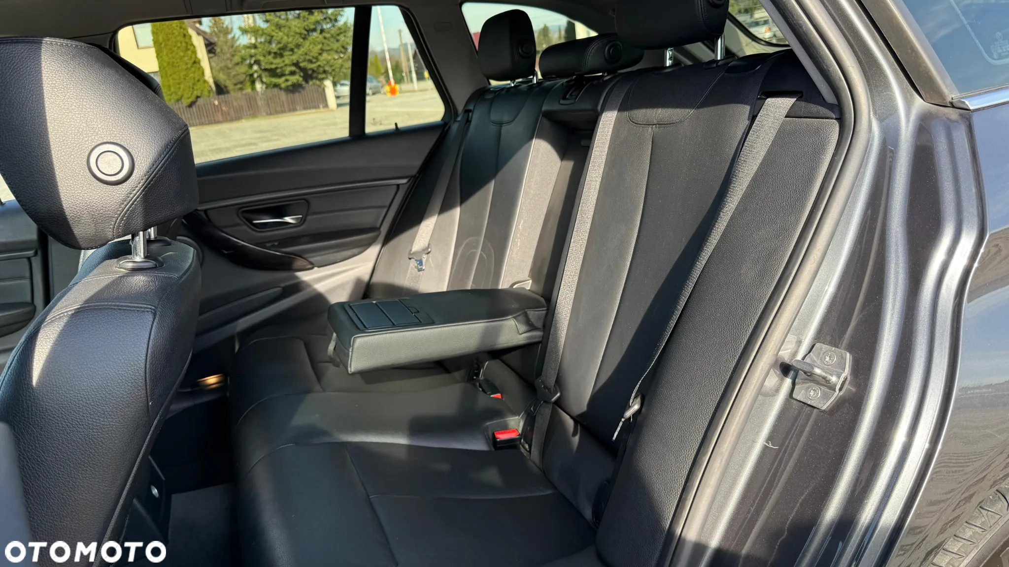 BMW Seria 3 320d Touring xDrive Luxury Line - 30