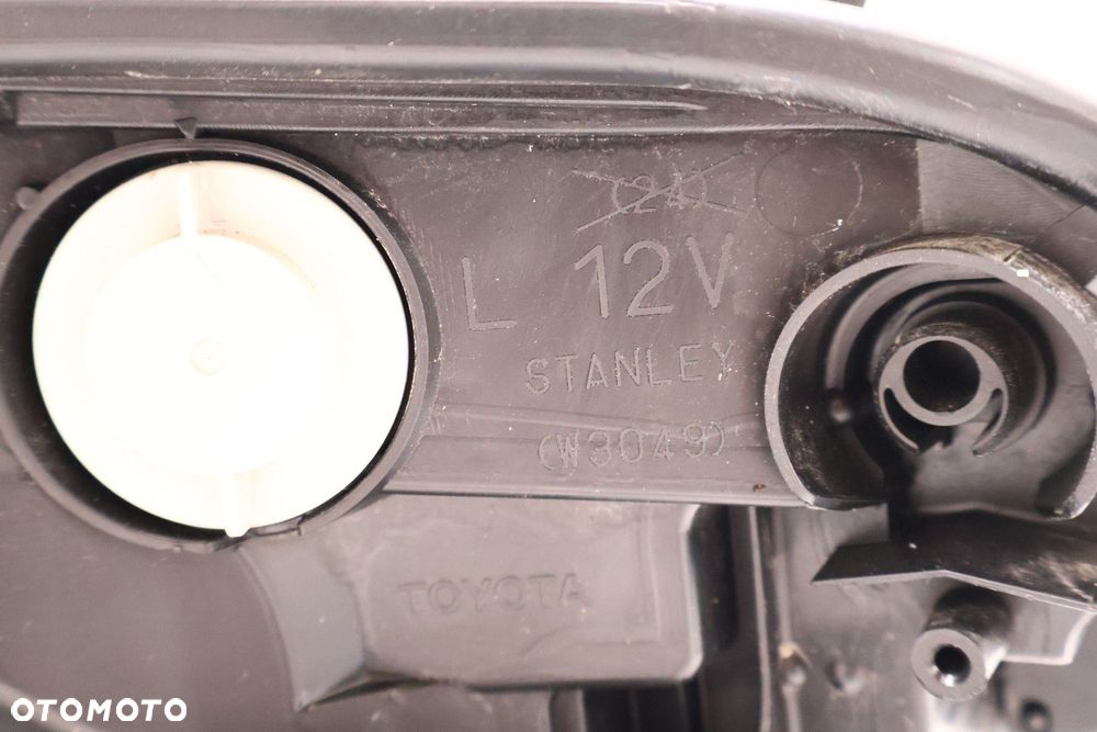 TOYOTA RAV4 IV LIFT LAMPA LEWA PRZÓD - 7
