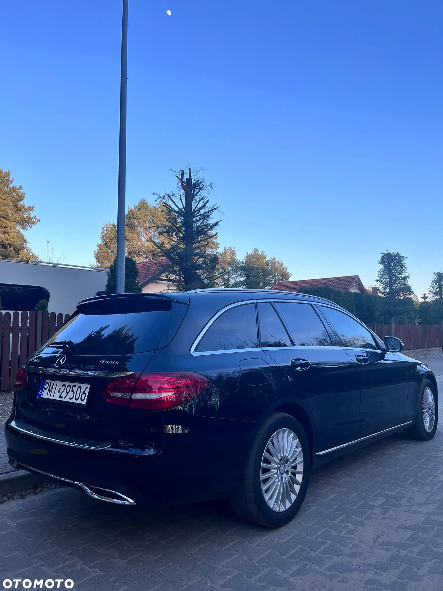Mercedes-Benz Klasa C 250 (BlueTEC) d 4Matic T 7G-TRONIC Avantgarde - 4