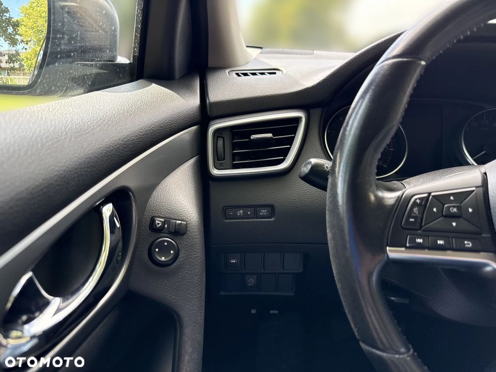 Nissan Qashqai 1.3 DIG-T Acenta EU6d - 26